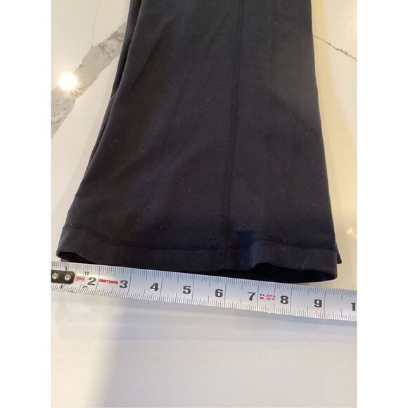 Lululemon Womens Black Athletic Flared Yoga Pants Sz 6 ? Stretch Performance - Picture 7 of 7